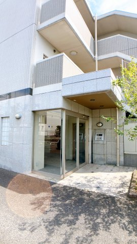 パルク山代のエントランス