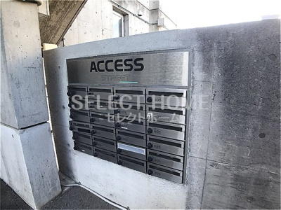 【エントランス】 | ＡＣＣＥＳＳ　ＳＴＲＥＥＴ | 清潔なエントランスです