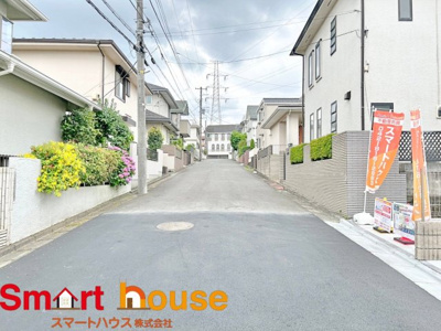 【前面道路含む現地写真】 | 横浜市旭区中希望が丘　最終１棟 | 道幅も広くて運転の苦手でもスムーズに駐車できます！