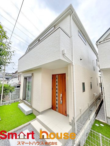 横浜市旭区中希望が丘　最終１棟の外観|流行に左右されず、将来にわたって価値が継続する「上質」な佇まい。おしゃれな雰囲気や自然の潤い、親しみやすさといった暮らしを豊かにしてくれる住空間です。
