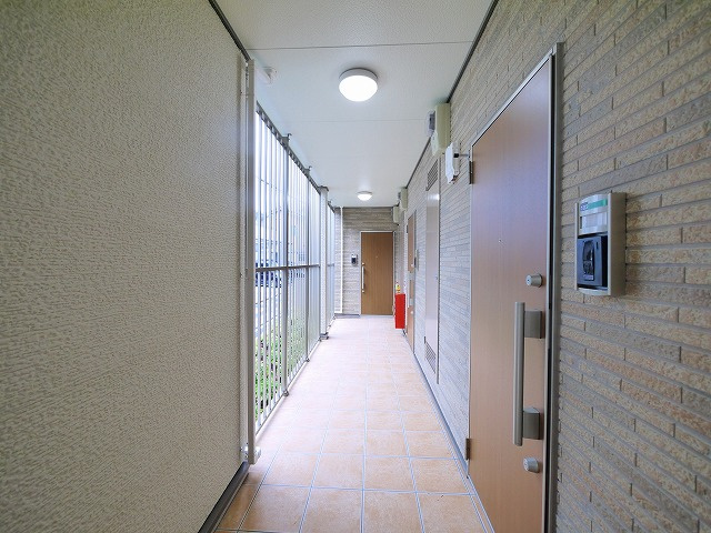 イースト・ヒルの居間・リビング|ゆったりとしたリビングです