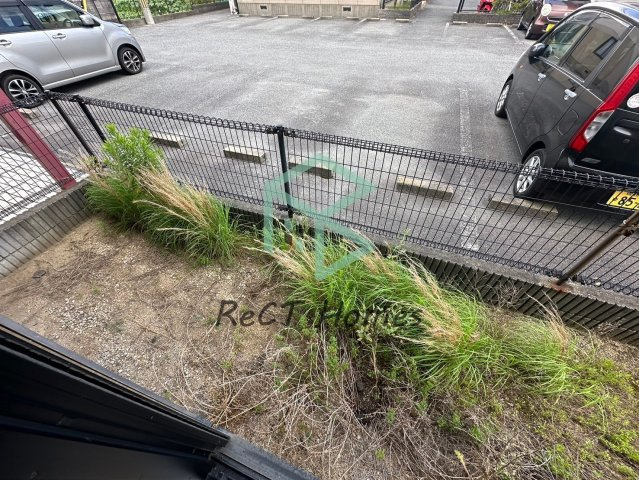 姫路市西庄のハイツの庭