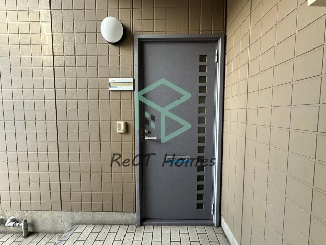 姫路市西庄のハイツの玄関