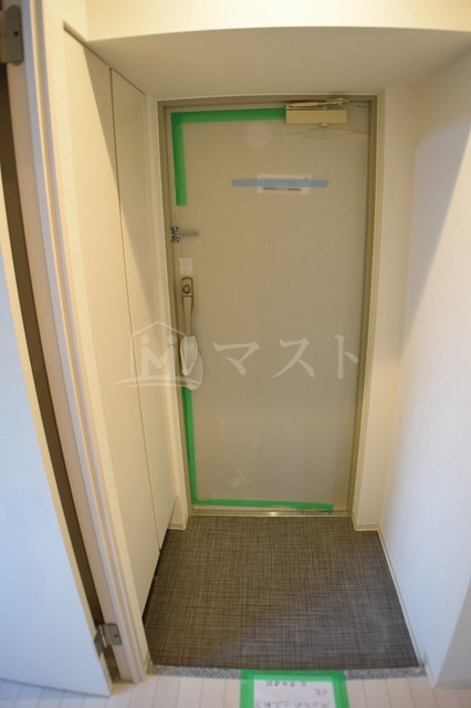 リンデンプラザ心斎橋の玄関
