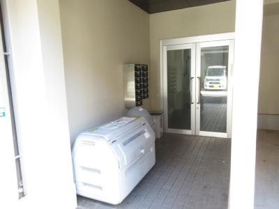 サンラック二条のエントランス