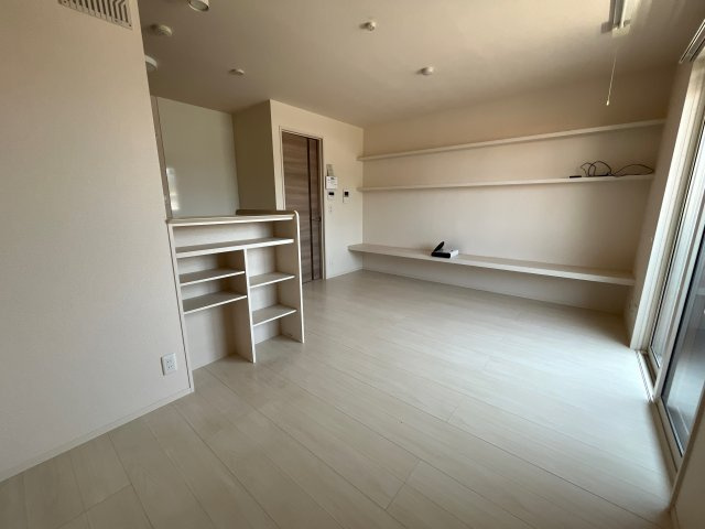 THE RESIDENCE 姫路神屋町の居間・リビング