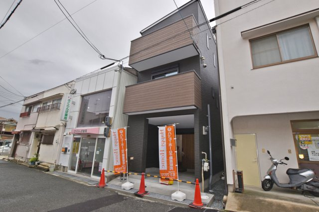 尼崎市神田中通9丁目新築一戸建て│3LDK+駐車1台可の外観|本分譲地、北西側から撮影した現地写真です。