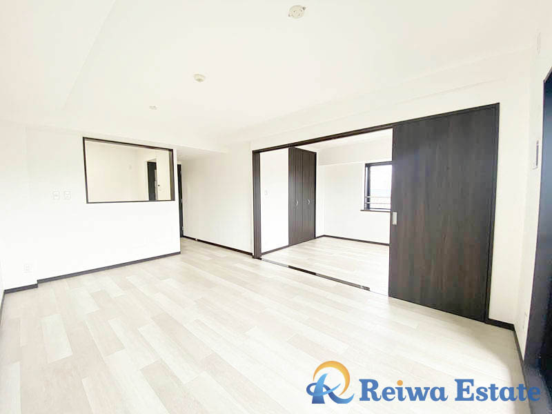 ダイアパレス茅ヶ崎鶴嶺の居間・リビング