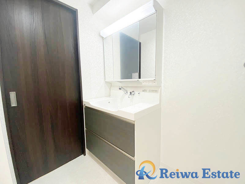 ダイアパレス茅ヶ崎鶴嶺の独立洗面台