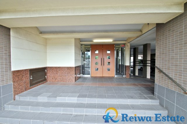 ダイアパレス茅ヶ崎鶴嶺のエントランス