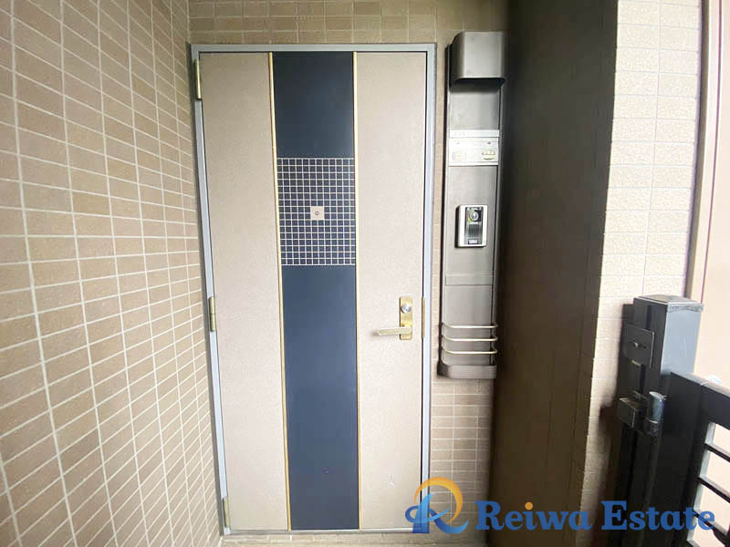 ダイアパレス茅ヶ崎鶴嶺の玄関