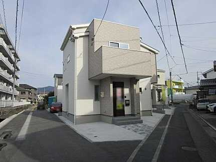 広島市安佐南区川内２丁目　新築一戸建て(全4棟)の前面道路含む現地写真