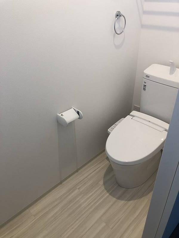 南国市元町1丁目　中古戸建てのトイレ