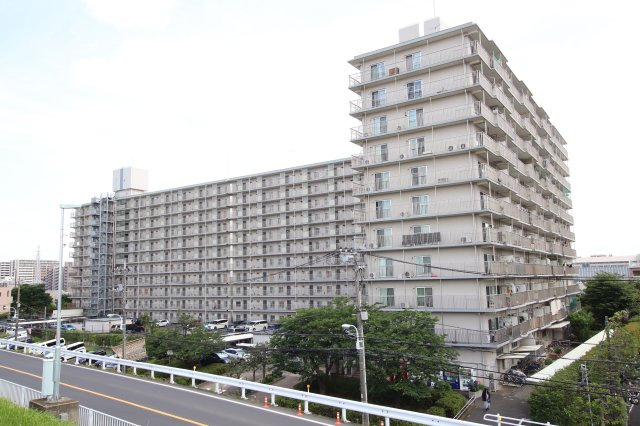 尾久橋スカイハイツの外観