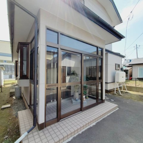 八戸市下長７丁目の前面道路含む現地写真