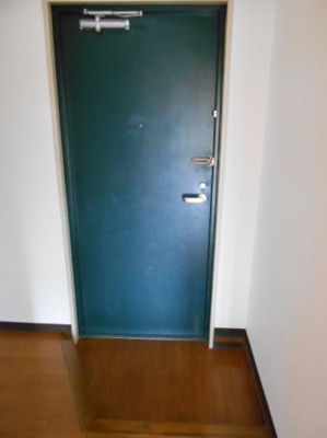 【玄関】 | アーバンステージ | ※同物件・反転タイプの写真です。