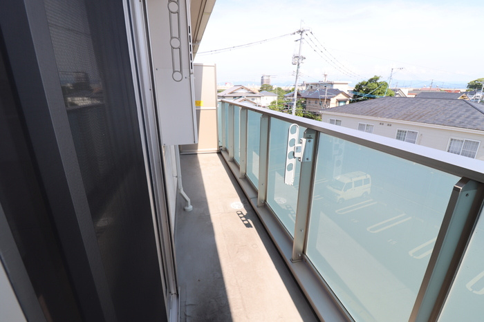 熊本市南区島町３丁目のアパートのバルコニー