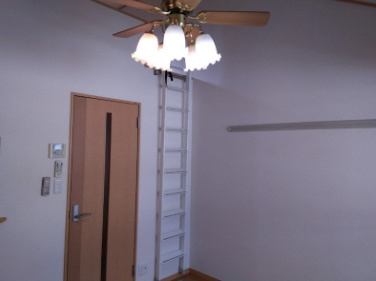 ビジュー野方の居間・リビング