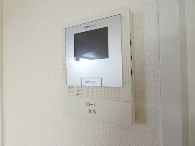 【セキュリティ】 | 来客者を一目で確認できるので安心ですね。