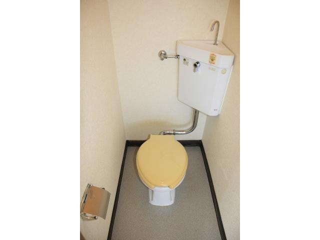 ポピーハウスのトイレ|コンパクトで使いやすいトイレです