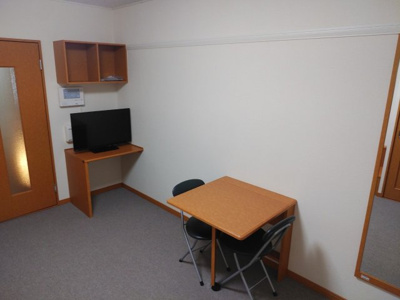 【居間・リビング】 | レオパレスＭｙやまがⅡ | 設備・仕様は号室により異なる為、現況を優先致します。