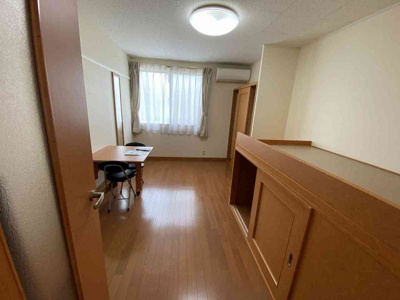 【居間・リビング】 | レオパレスＭｙやまがⅡ | 設備・仕様は号室により異なる為、現況を優先致します。