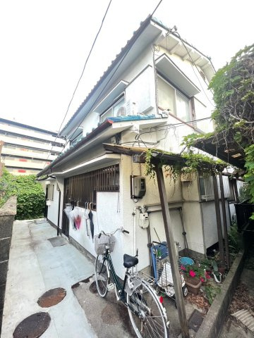 春日3丁目テラスハウスの外観
