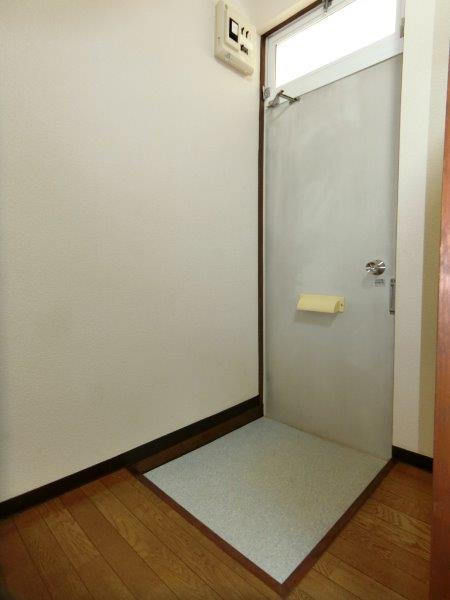 センチュリーハウス津志田Bの玄関