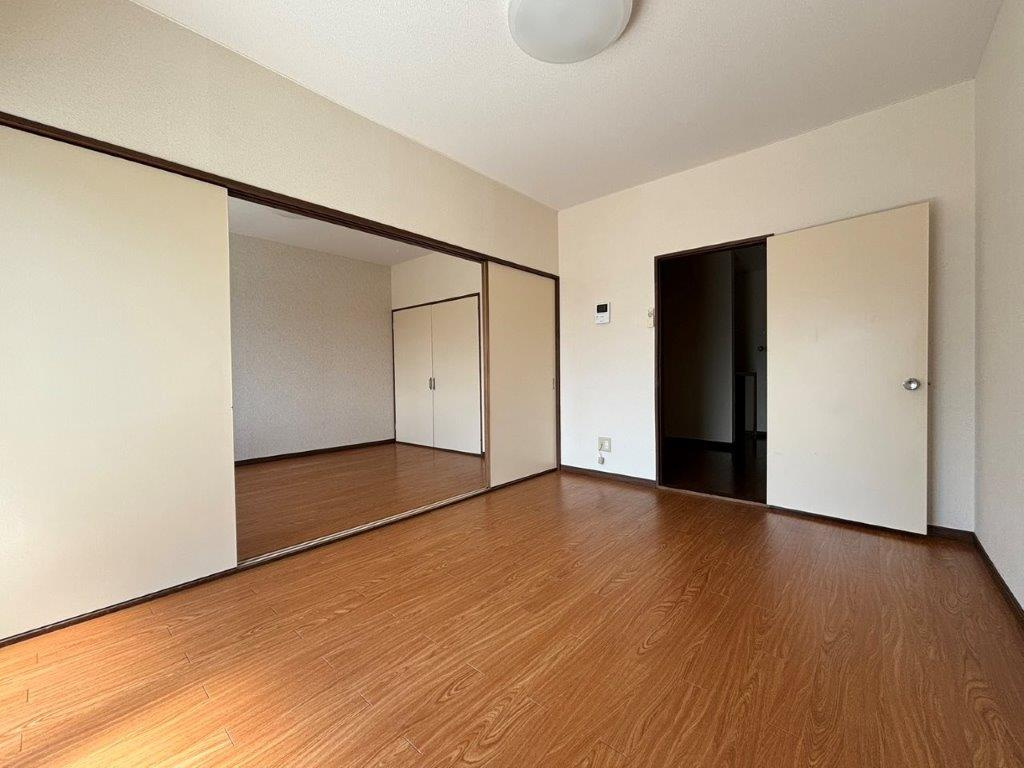 センチュリーハウス津志田Bの居間・リビング