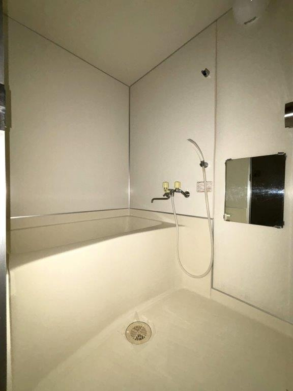 センチュリーハウス津志田Bの浴室