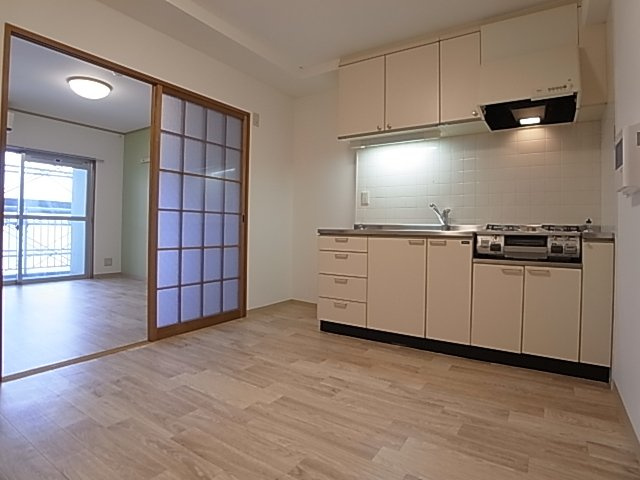 神戸市兵庫区駅前通２丁目の賃貸マンションの居間・リビング|リビング同シリーズ