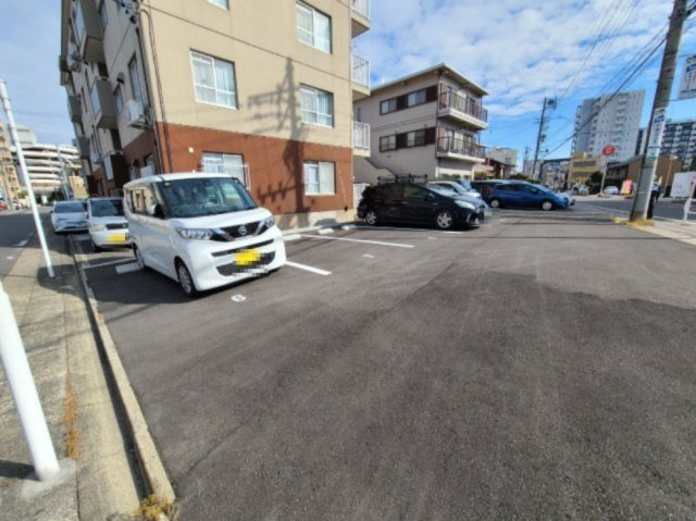ウィステリア矢田の駐車場|ウィステリア矢田