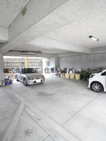 P-Com Kogaの駐車場|駐車スペースもあります