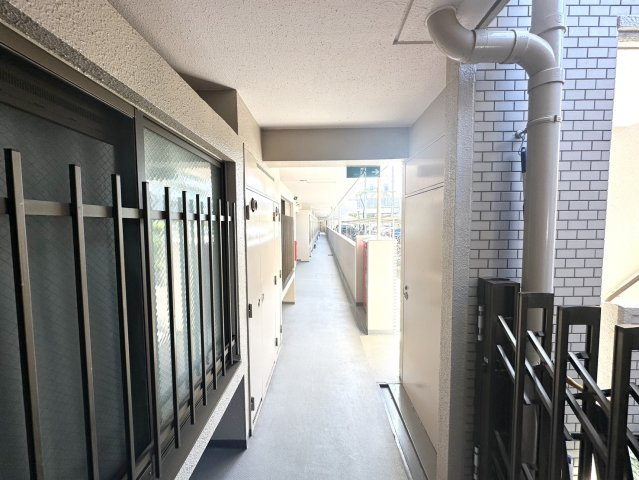 南仙台パークマンションのその他共用部分|住戸階廊下