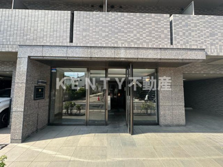【エントランス】 | 清潔なエントランスです