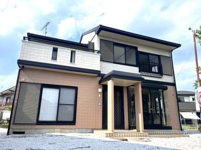 【前面道路含む現地写真】 | 藤岡市立石新田　中古1298 | 外壁、屋根塗装済です(^^♪