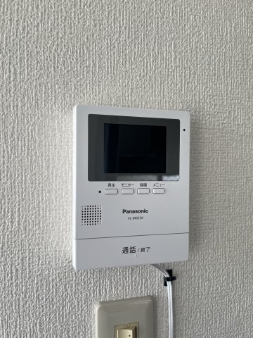 藤岡市立石新田　中古1298の防犯設備|•	リフォーム済で、すぐに快適な暮らしが始まる
•	細部まで丁寧な仕上がり、安心の室内空間
•	家族の未来を描ける、温もりある住まい
