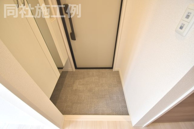 D-room利倉西の玄関