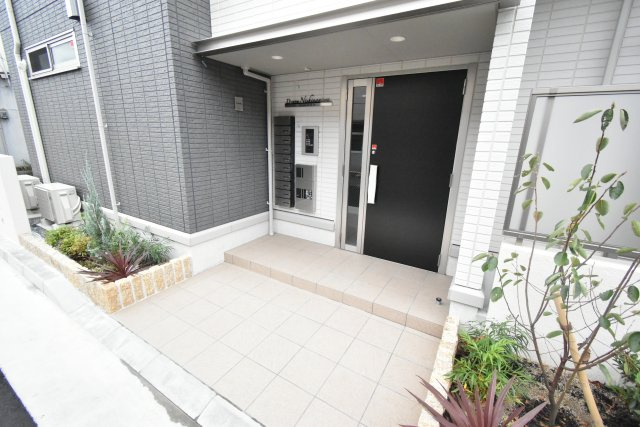 D-room西難波町のロビー