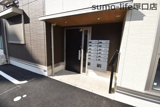 D-room立花のエントランス