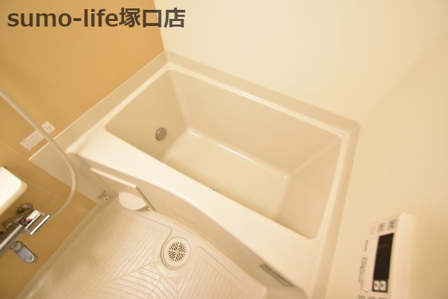 エテルノ阪急伊丹駅前の浴室