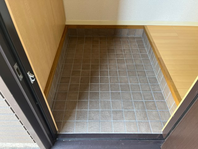 グランドゥール英賀保Ｄの玄関