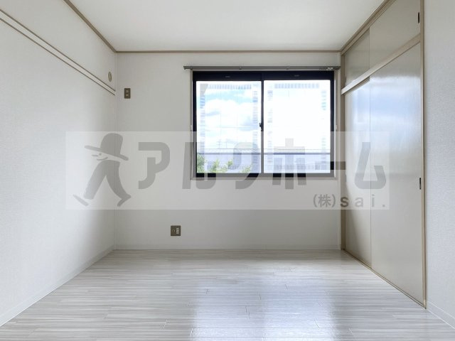 サンビレッジ小山 Bの洋室