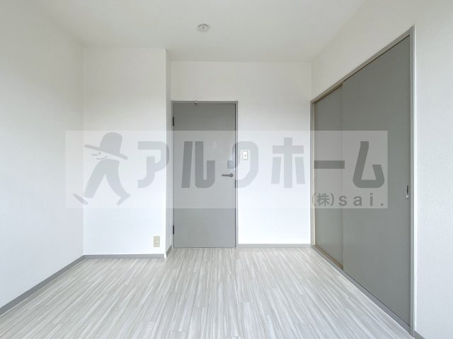 サンビレッジ小山 Bの洋室