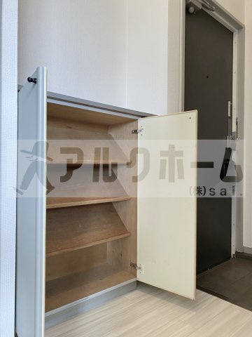 サンビレッジ小山 Bの玄関