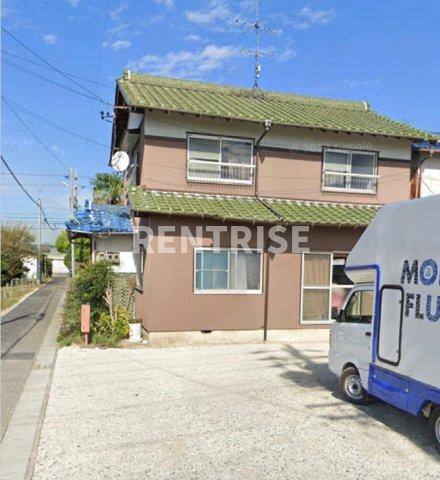愛西市佐屋町新田戸建の玄関