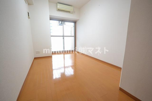 ＣＱレジデンス大阪ＷＥＳＴの居間・リビング