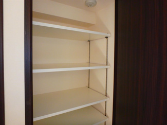 【収納】 | コフレ板橋本町 | 棚の高さはご自分で調整可能です。