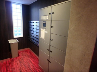 【その他共用部分】 | コフレ板橋本町 | 大型きめのお荷物も入る宅配ﾎﾞｯｸｽです。