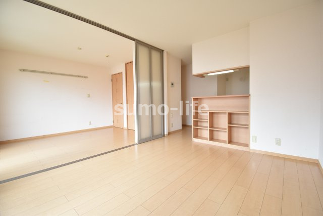 Sunny Court A棟の居間・リビング